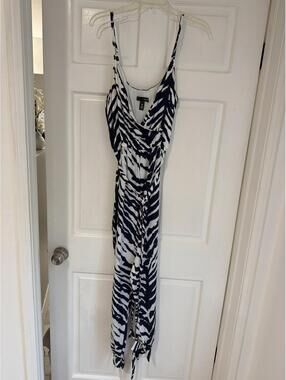 AQUA Navy and White Zebra Print Spaghetti Strap Wrap Maxi Dress Size L NWOT